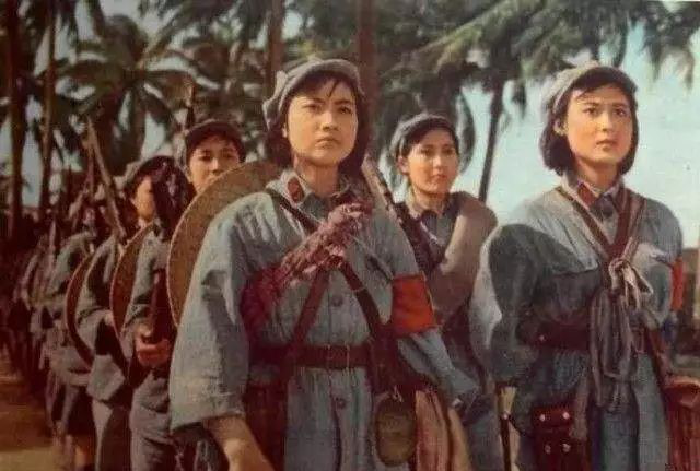 â³çµå½±ã红è²å¨ååãæµ·æ¥